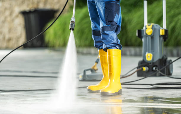 Why Choose Our Certified Pressure Washing Experts for Your Project Needs in North Lynnwood, WA?